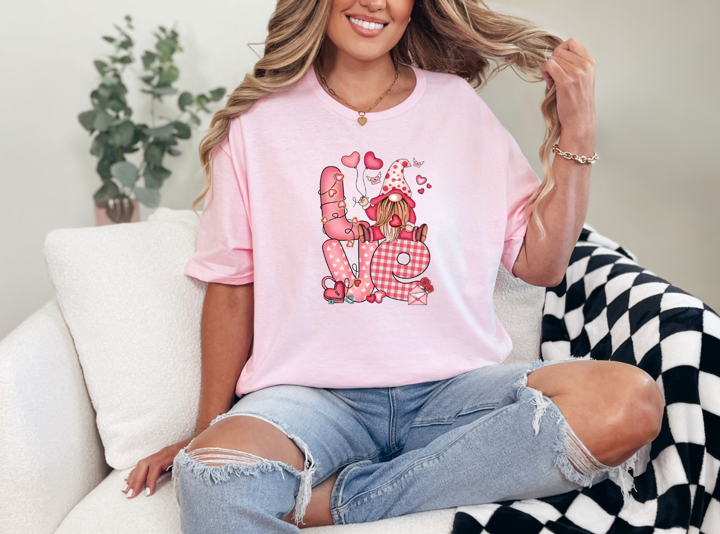 Gnome Love Valentine Graphic Tee